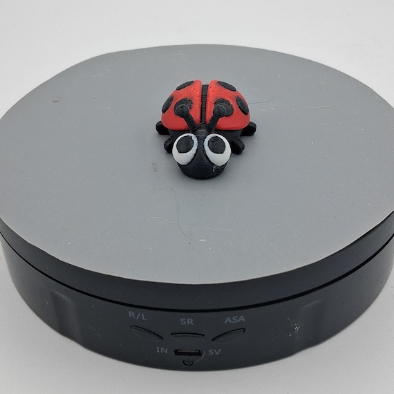 Cover Minder Lady Bug 3D printed with magnet embedded inside - Obrien Custom Turning diamond painting