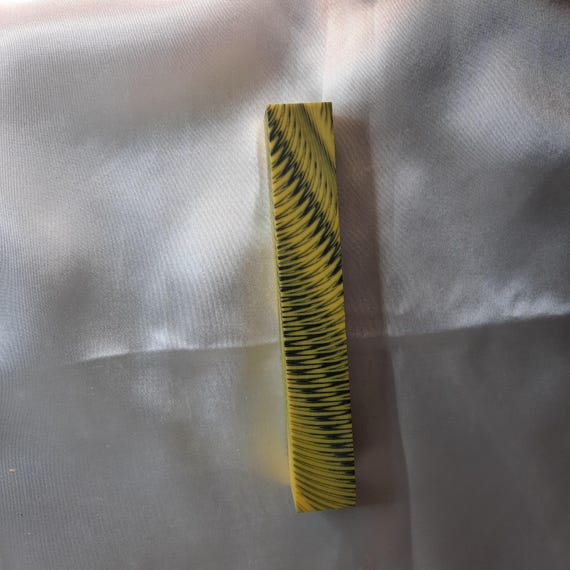 Diamond Painting Pen - Centipede  - Handmade Custom handcrafted  lathe yellow black