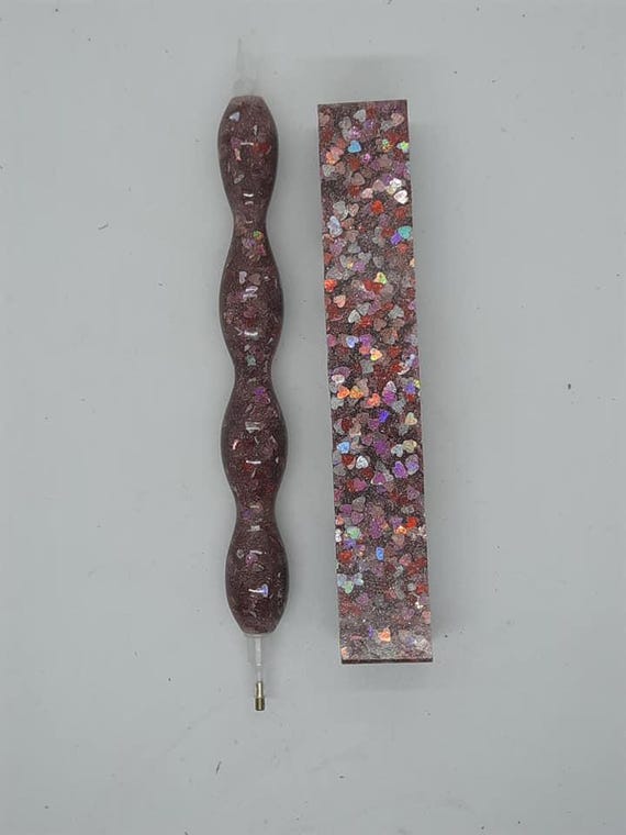 Diamond Painting Pen - Queen of Hearts - handmade custom handcrafted lathe acrylic Heart glitter red silver pink