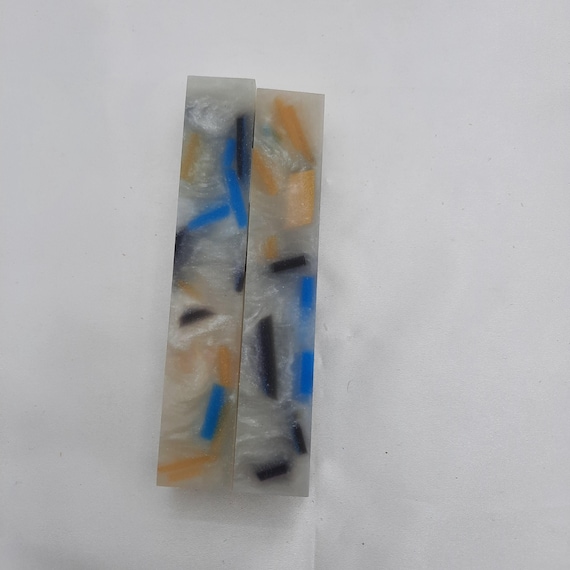 Diamond Painting Pen  - Stained Glass Glow in the Dark - handmade custom handcrafted lathe acrylic White blue