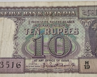 Vintage 1957 Indian Ten Rupees Banknote with Rare Boat Figure - Collector's Gem