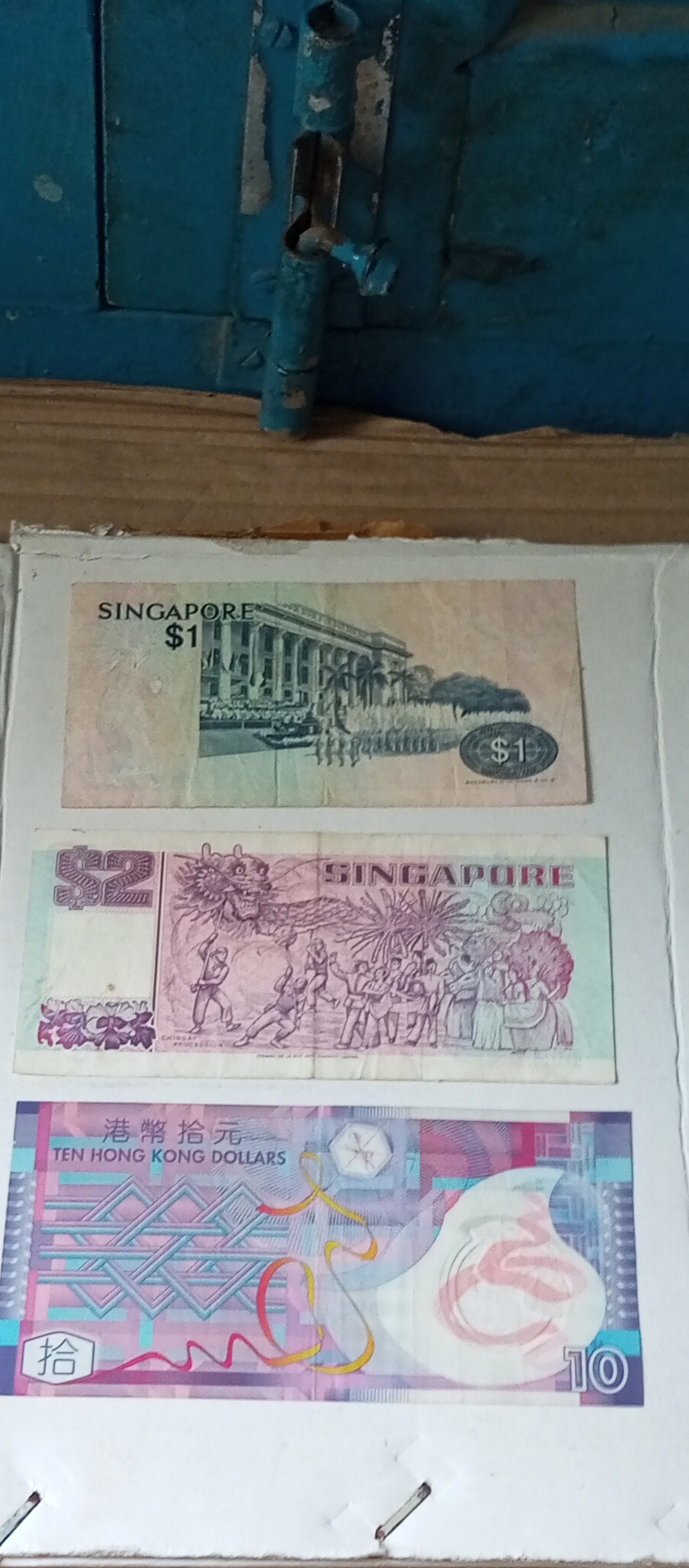 Vintage Singapore Banknotes Lot - 1, 2, and 10 Dollars: Historical Currency  Collection - Etsy Australia