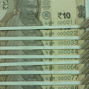 10 Rupien indische Banknoten Lot 000011 bis 000099 unzens
