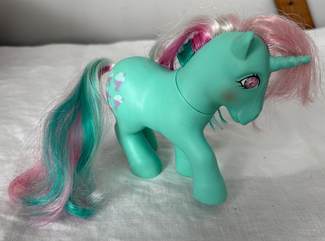 My Little Pony 1985 Hasbro Bradley Hong Kong Twinkle Eyed Fizzy ...