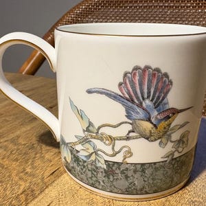 Wedgwood Bone China “Hummingbirds” Mug • Made in England 1991 • With Original Box (Worn)