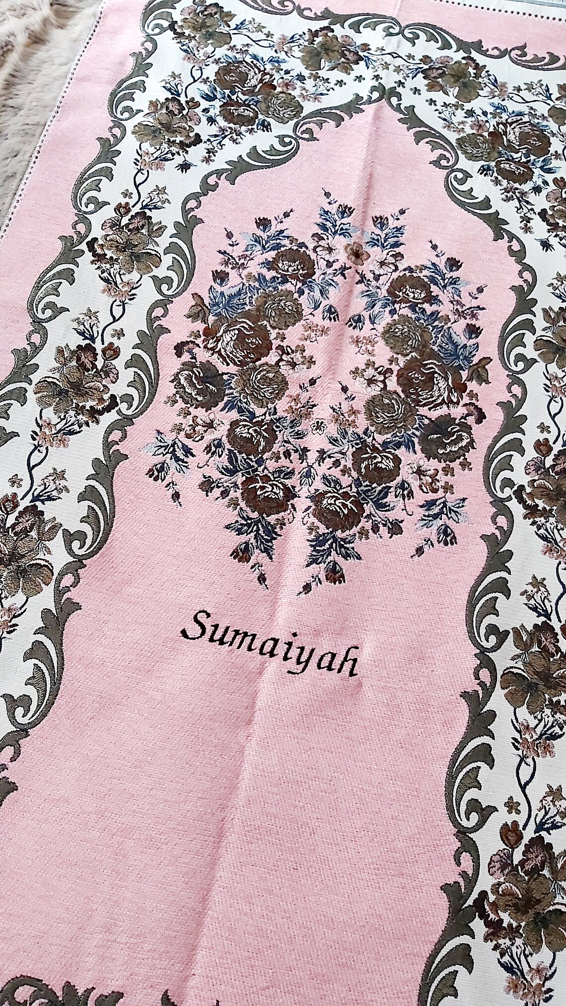Personalised prayer mat with embroidery light pink. Sejadah Etsy