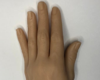 Mano falsa, mano de silicona, fake hand, hand prop, silicone hand