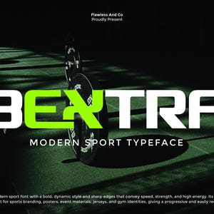 Può includere: Design grafico con la parola "BEXTRA" in lettere bianche e verde neon, e il testo "MODERN SPORT TYPEFACE" sotto. Lo sfondo è scuro con un motivo strutturato verde e dischi pesi.