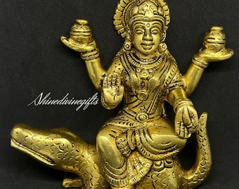Messing Göttin Ganga Statue - Hindu Pooja Murti auf Makara