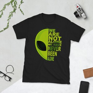Alien UFO Alien Gesicht, Alien Kostüm, Alien Shirt, Sci-Fi, UFO, außerirdische Geschenk, Alien-Liebhaber