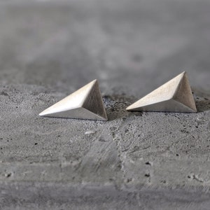 minimalist triangle stud earrings, silver 925