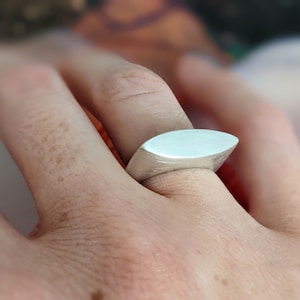 The Leda ring. minimalist geometric statement silver ring