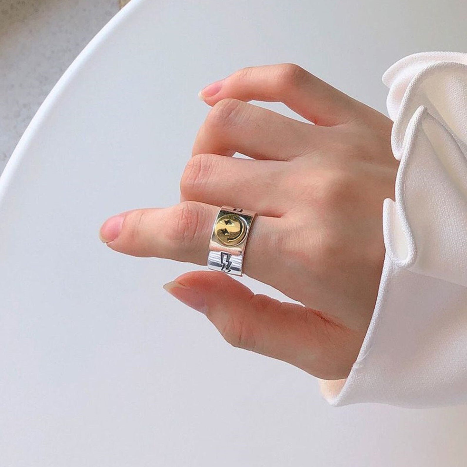 Tiktok Ring Light Challenge Winner Announced - wdeasnh
