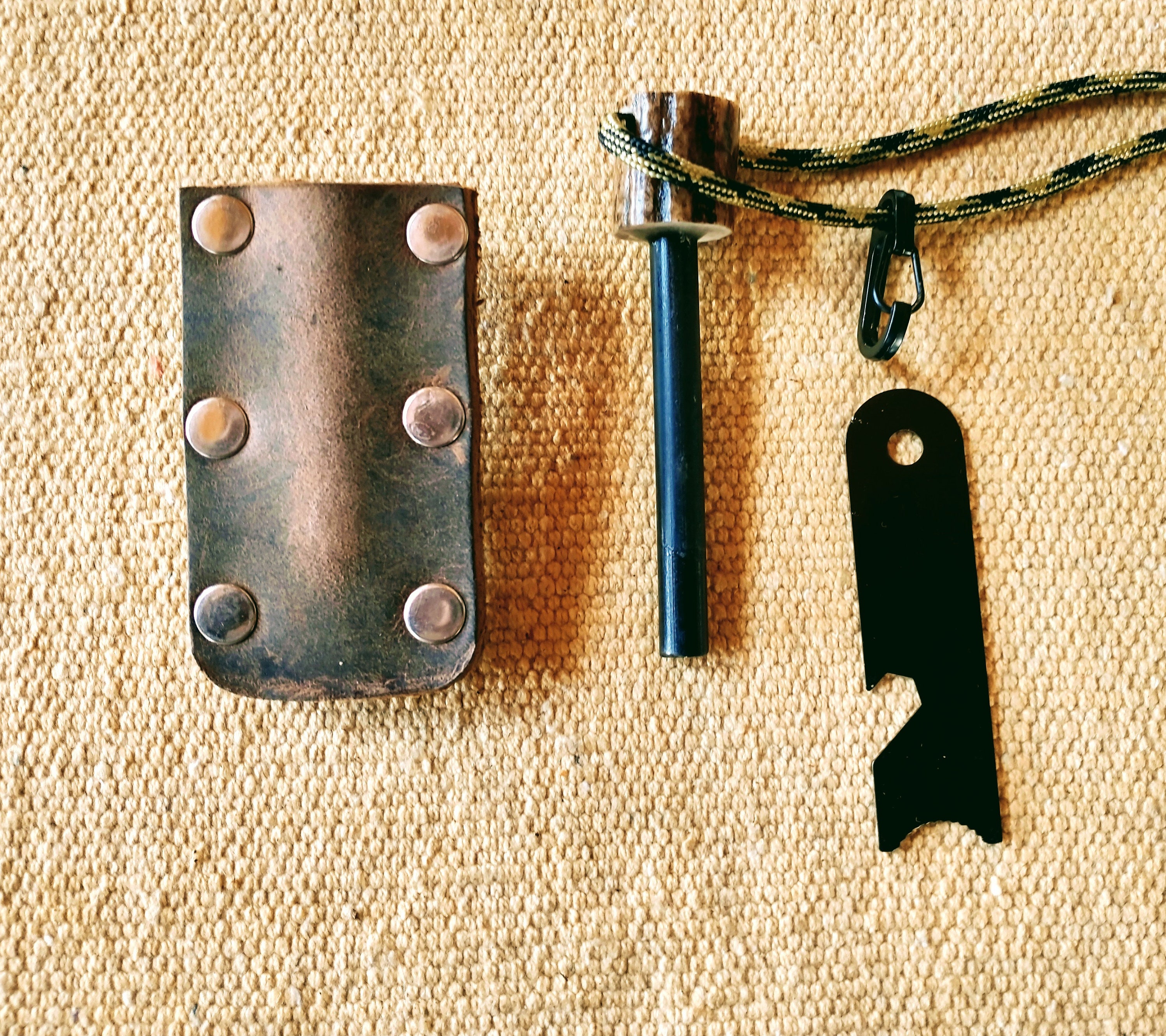 5/16 diameter ferro rod, elk antler handle, paracord lanyard with