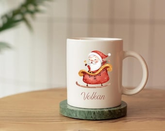 Personalisierte Weihnachtsmanntasse - Benutzerdefinierte Namen Weihnachtstasse, niedliche Weihnachts Illustration Tasse, Weihnachtsgeschenk, Weihnachtskaffeetasse für Kinder und Erwachsene