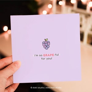 Niedliche TRAUBEN-ful Karte | Lustige Muttertags Grußkarte Kawaii Beere Spezial Karte für Eltern | Grateful, Dankbarkeit, Positivität, Liebe Fruit