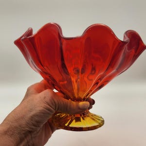 LE Smith Ruffled Crimped Handkerchief Flame Amberina Vase Bowl Candy Dish MCM Vintage