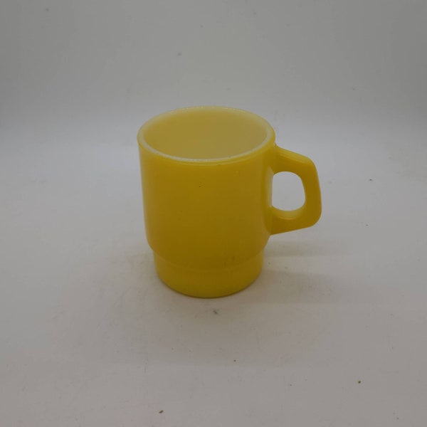 Anchor Hocking Yellow Lemon Coffee Cup Mug Oven Proof USA Vintage