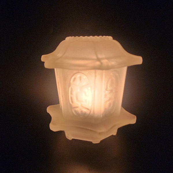 Frosted Oriental Glass Fairy Lamp