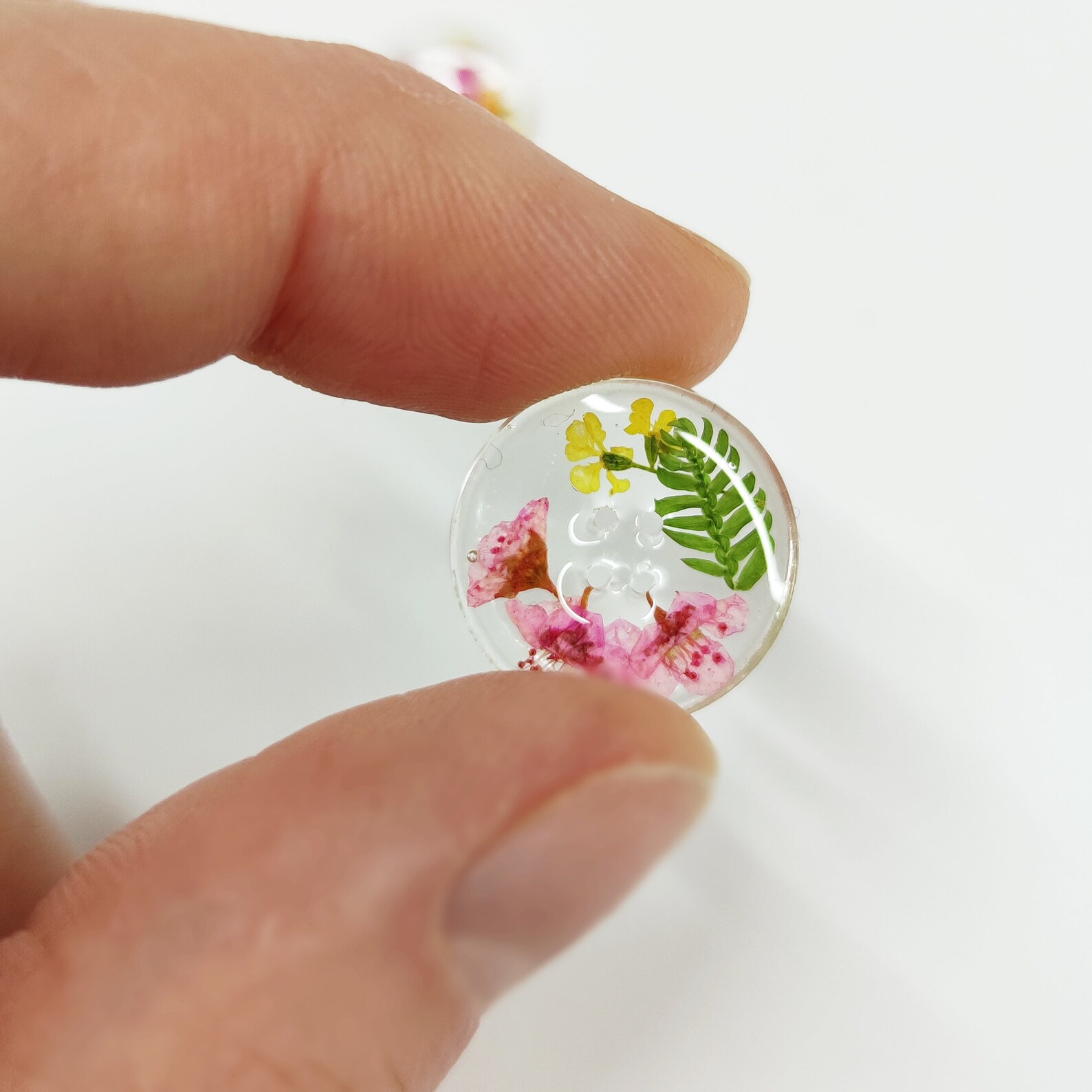 Resin buttons with real pressed flowers Dry flower bouquet Etsy