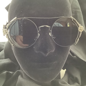 Steampunk wire sunglasses