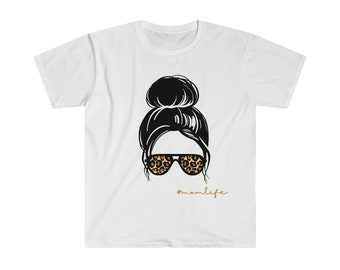 NEW #momlife Softstyle T-Shirt