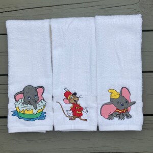 Dumbo, Beloved Circus Elephant, 1941 Animated Film, 100% Cotton Hand Towel, Nursery Décor, Baby Shower Gift, Hosting Decor