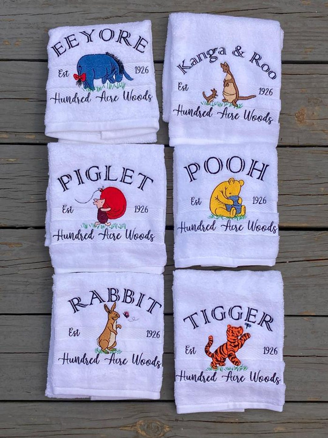 クマをテーマにした気まぐれな森のキャラクターハンドタオル – 18x30インチ コットン – 1枚20.00ドル、または6枚セット90.00ドル –  懐かしいストーリーブックギフト - Etsy 日本