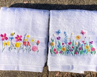 Embroidered Floral Hand Towels Set, Wildflower Kitchen Towels, Butterfly Bee Decor, Spring Cottagecore Gift, Handmade Cotton