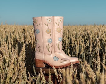 Flower Boots in Pink