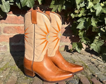 Sunburst Boots Brown Orange