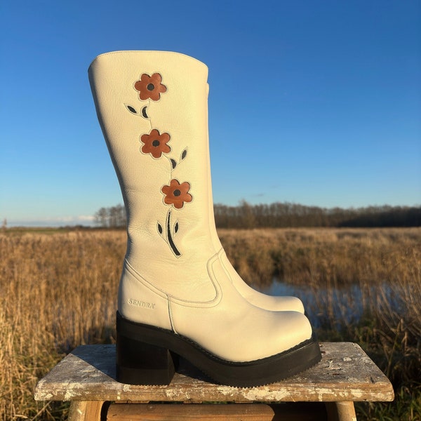 Platform Flower Boots Bone