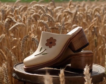 Flower Clogs Camel Dark