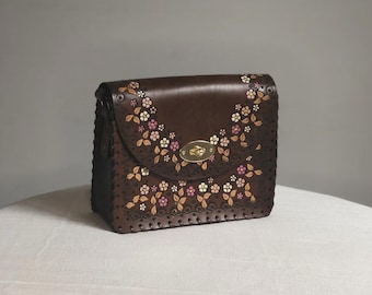 Tiggy by Cuddington Bag - Vintage Daisy Jane Crossbody Brown