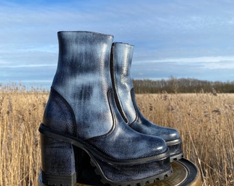 Platform Boots in Black & Blue Vintage LIMITED EDITION