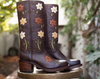 Flower Boots in Chocolate Brown