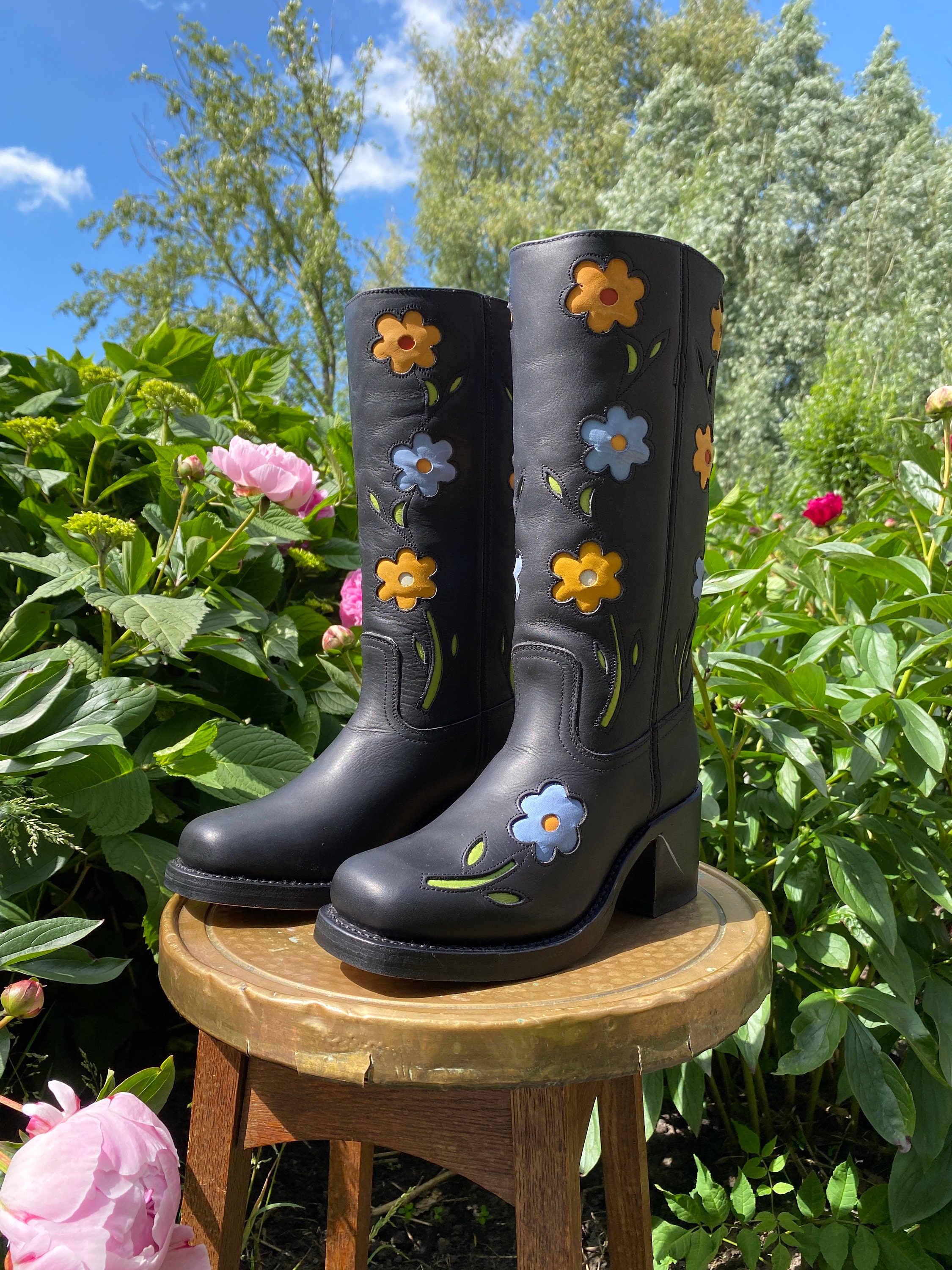 Flower Boots Black Mat – Dandelie