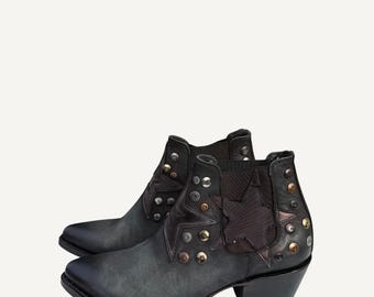 Black Ankle Boots With Studs and Stars - Deadstock