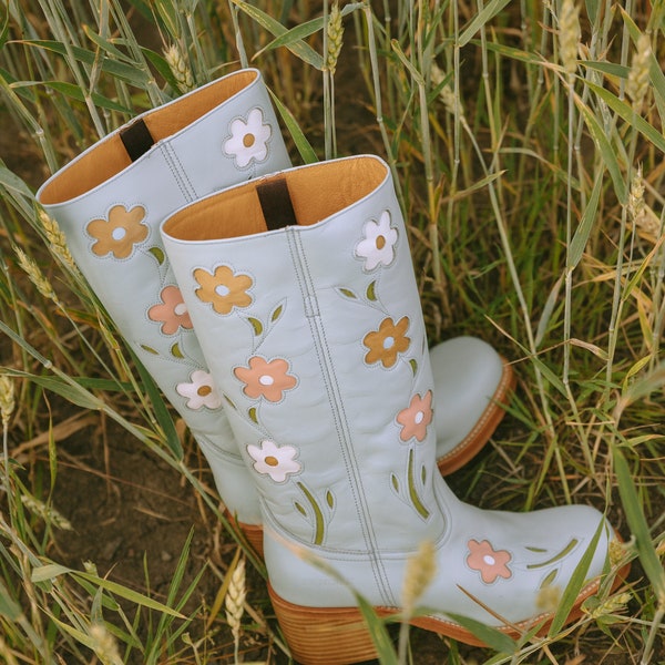 Flower Boots in Blue