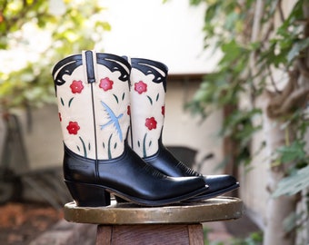 Colibri Boots Black Bird | flower