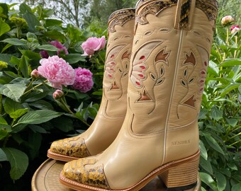 Yara Butterfly Boots