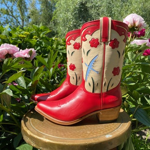 Colibri Boots Red Bird | flower