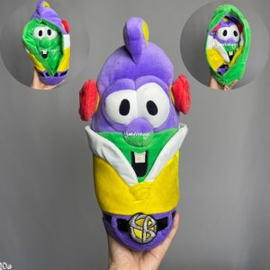 Vintage 2000s Larry Boy & Larry the Cucumber Plush Talking 2 in 1 Hero And Vegetables Size 12-13&quot; Reversible Plush Y2K Stuffed Toys Gift for