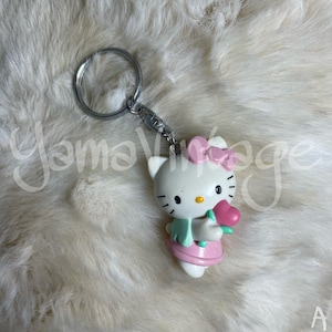 Vintage 1997s Kitty Cat , Keyring , For women , LGBT , Keychain , Collectibles , Figure , Figurine , Cute kawaii , 90s , Anime , Cartoons