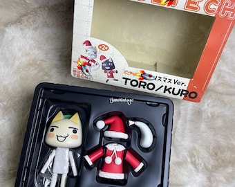 Vintage 2000s Toro Cat Action Figures Chritmas REVOL Second Hand