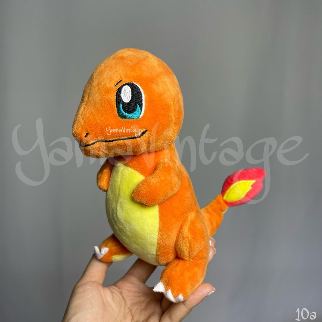 ぬいぐるみのぬいぐるみヒトカゲ　2001 ヒトカゲ ぬいぐるみ 約20cm - メルカリ