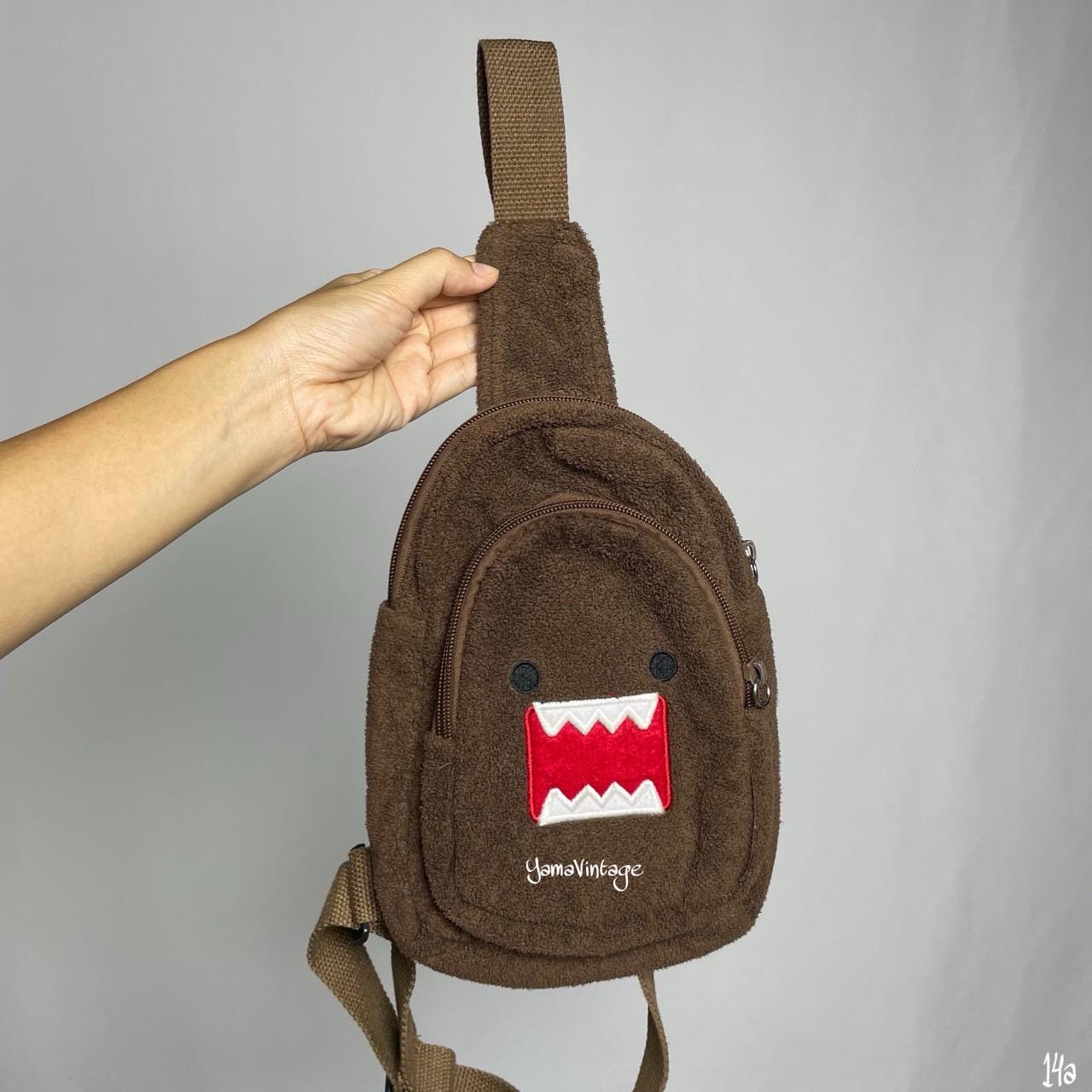Vintage 1990s-2000s DOMO KUN Plush Bag , Second Hand  display picture 1