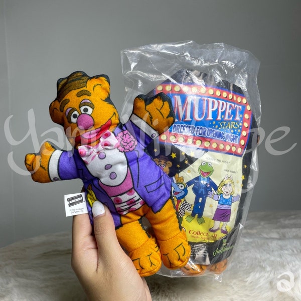 Vintage 1998 Fozzie Bear Plush (en paquete), Segunda mano, Dibujos animados vintage, Muppets, Plushie, Regalos de los 90, Regalos vintage, Coleccionables