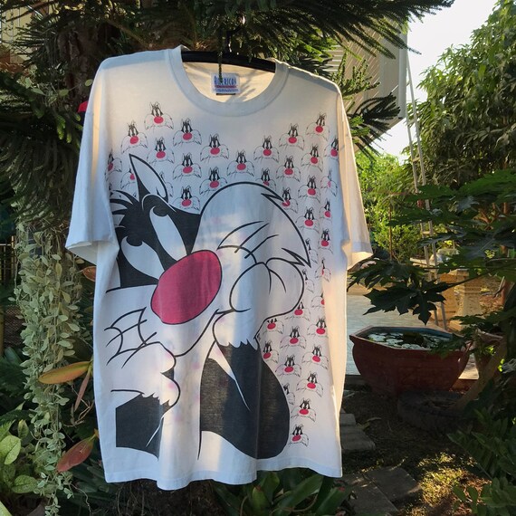 Looney Toon 90' Vintage T-Shirt Sylvester The Cat