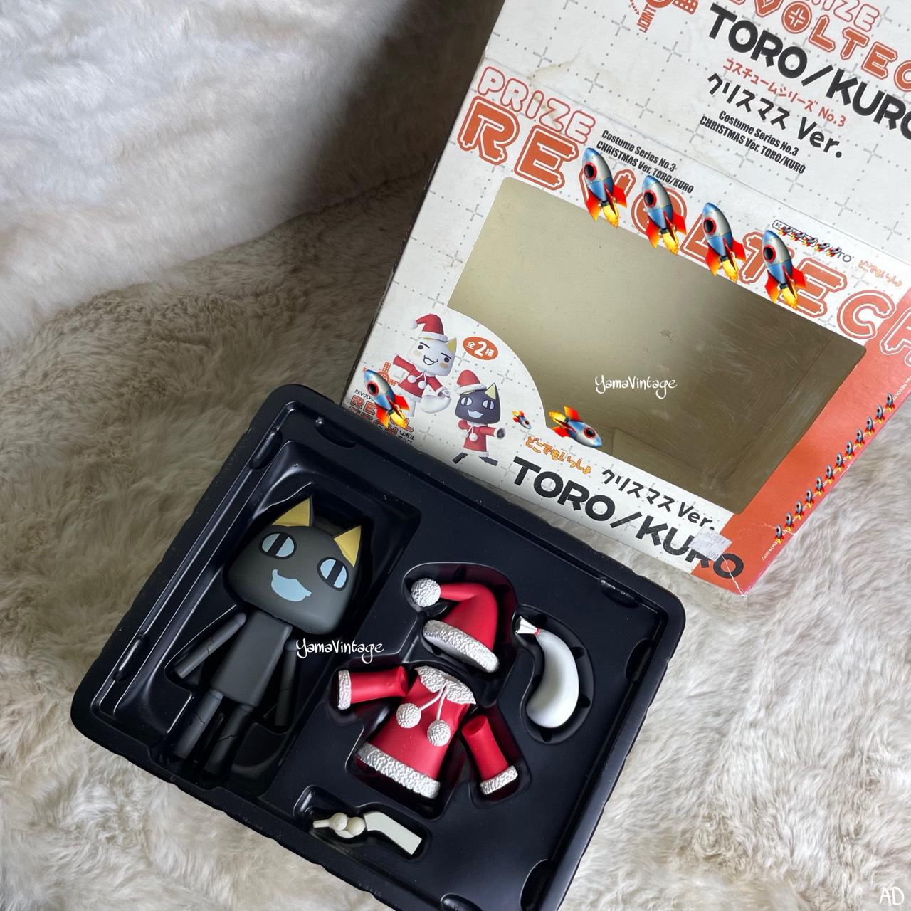 Toro and Kuro Figure - Etsy